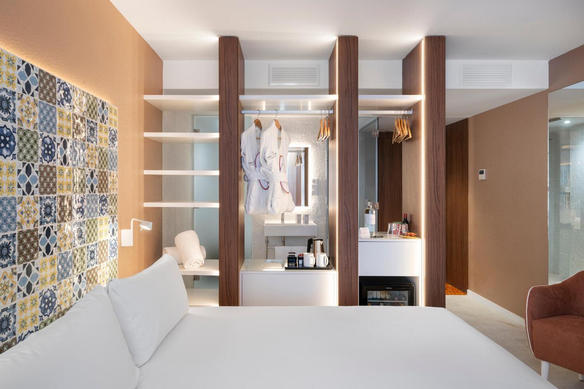 Axel Hotel Valencia - Adults Only Exterior photo