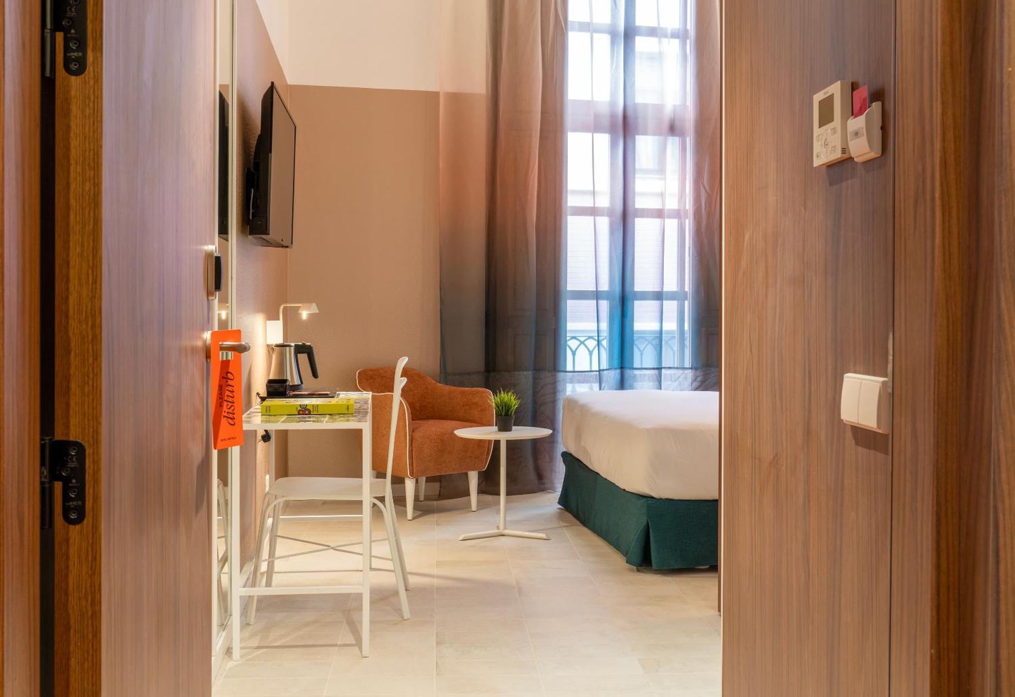 Axel Hotel Valencia - Adults Only Exterior photo